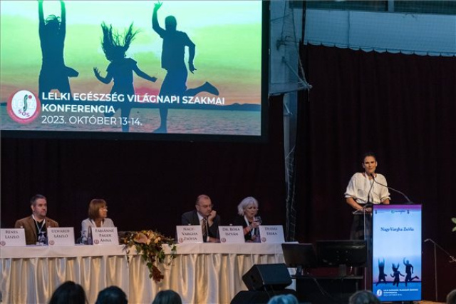 Szakmai konferencia kezdődött a lelki egészség világnapja alkalmából Balatonfüreden