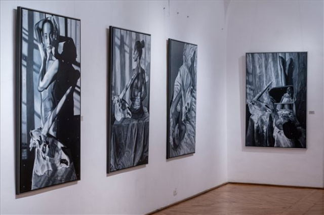 Jovián György festőművész műveiből nyílt kiállítás Kolozsváron