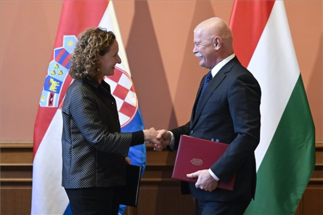 Magyar-horvát Kulturális Együttműködési Programot írt alá a magyar és a horvát kultúráért felelős miniszter