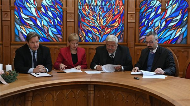 Szent István életművének megismertetésére együttműködési megállapodást írt alá három szervezet
