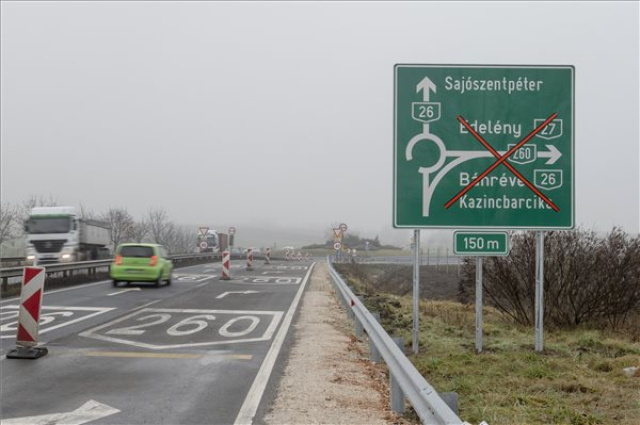Átadták a 260-as számú főút Sajószentpéter - Berente elkerülő szakaszát 