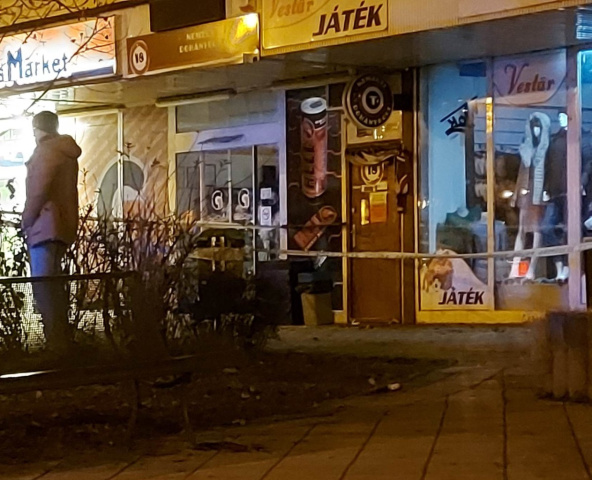 Kirabolták a Budapesti körúti dohányboltot