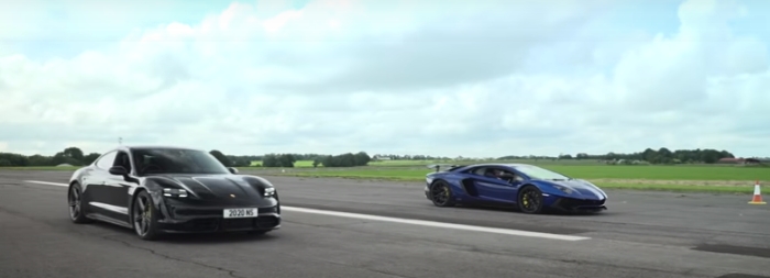 Elektromos A Benzines Ellen Porsche Taycan Turbo S Vs Lamborghini Aventador Sv