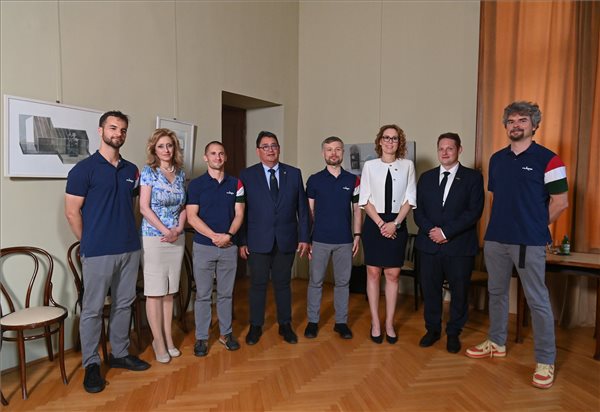 Semmelweis University also participates in the Galactic Astronauts Program